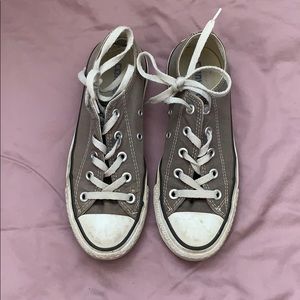 Grey converse
